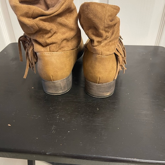 Mudd Tan Suede Boots-Size7 - Picture 3 of 5